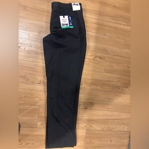 Izod Men's Black Pants